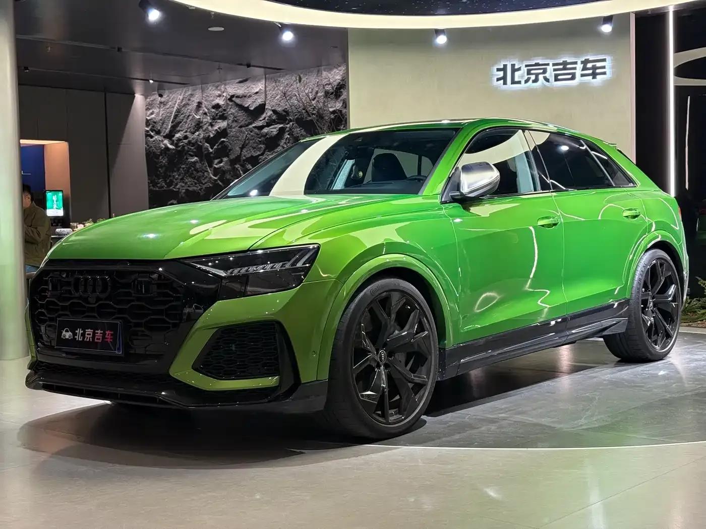 2022 Audi RS Q8 4.0T — миниатюра 1