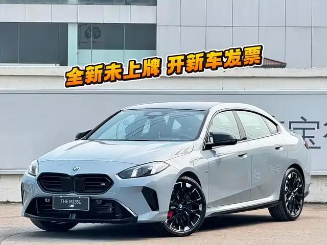 2025 BMW M235L