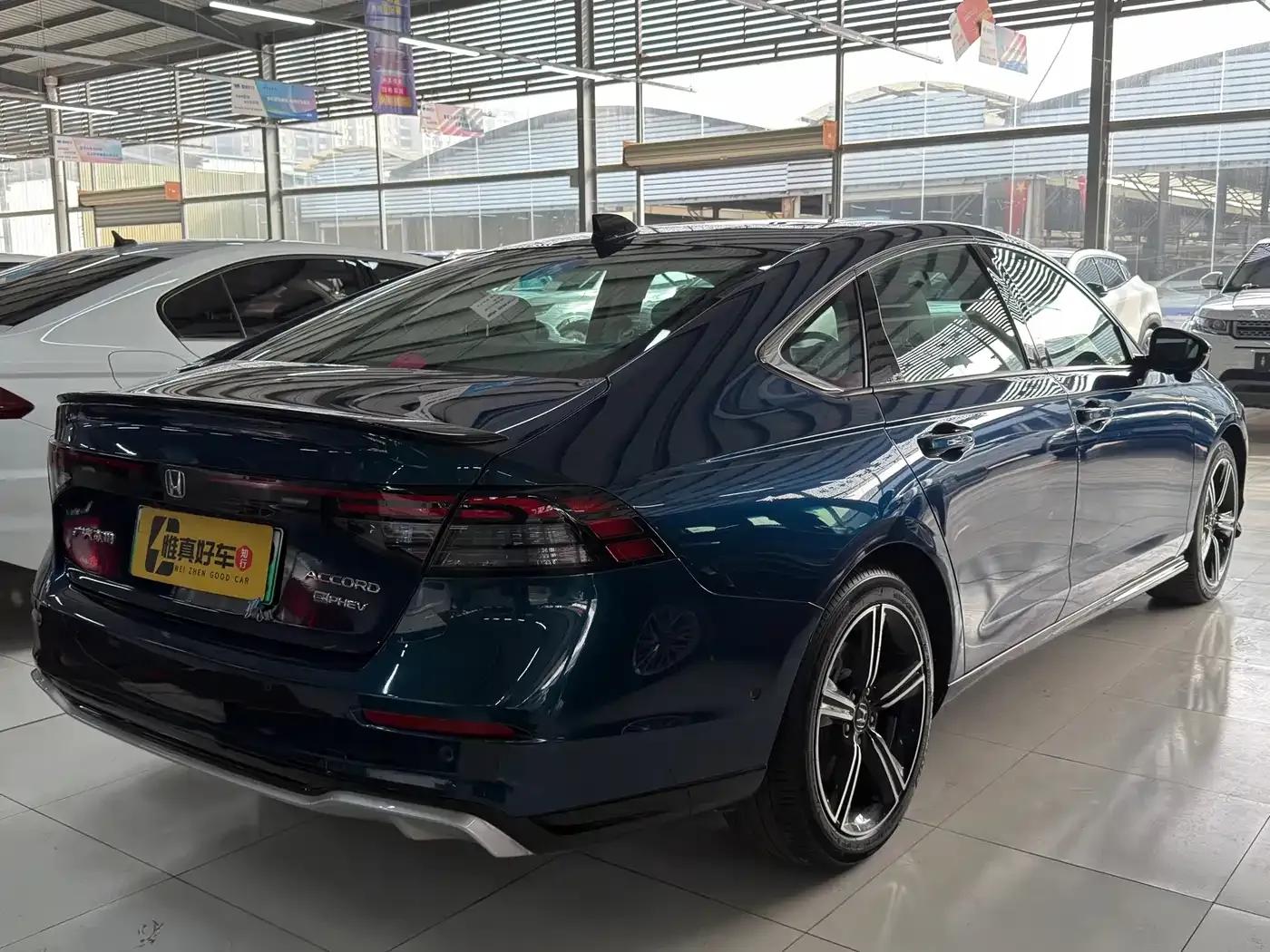 Accord PHEV 2023 2.0L e:PHEV Flagship Edition — миниатюра 22