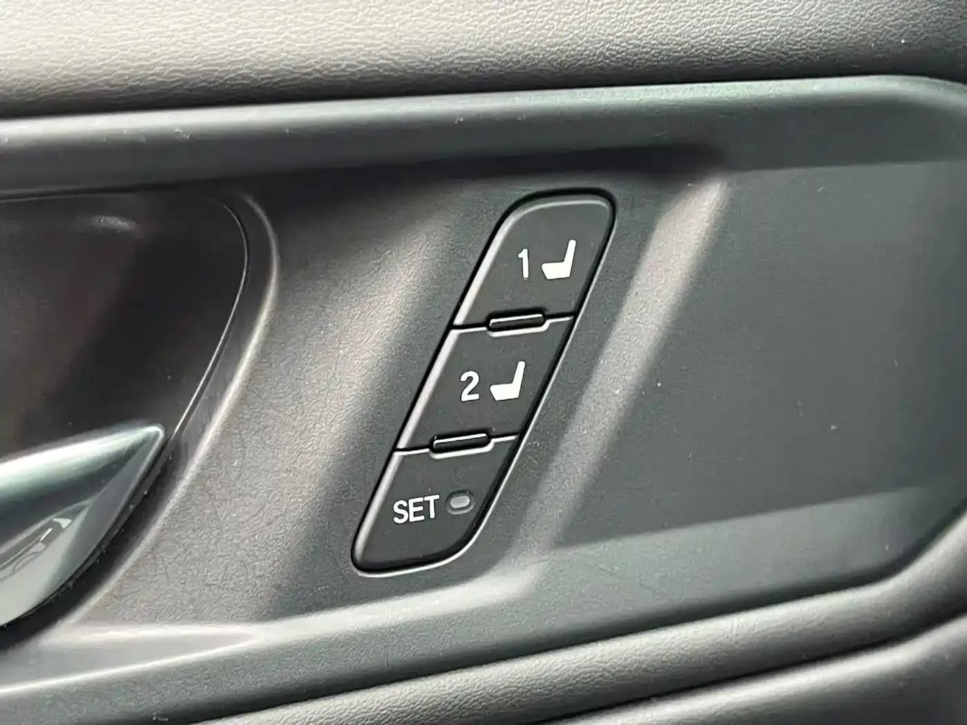 Accord PHEV 2023 2.0L e:PHEV Premium Edition — миниатюра 11
