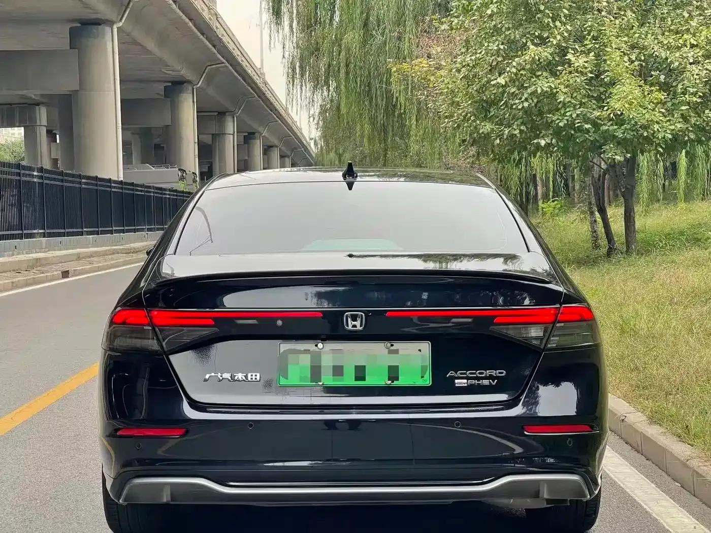 Accord PHEV 2023 2.0L e:PHEV Premium Edition — миниатюра 5