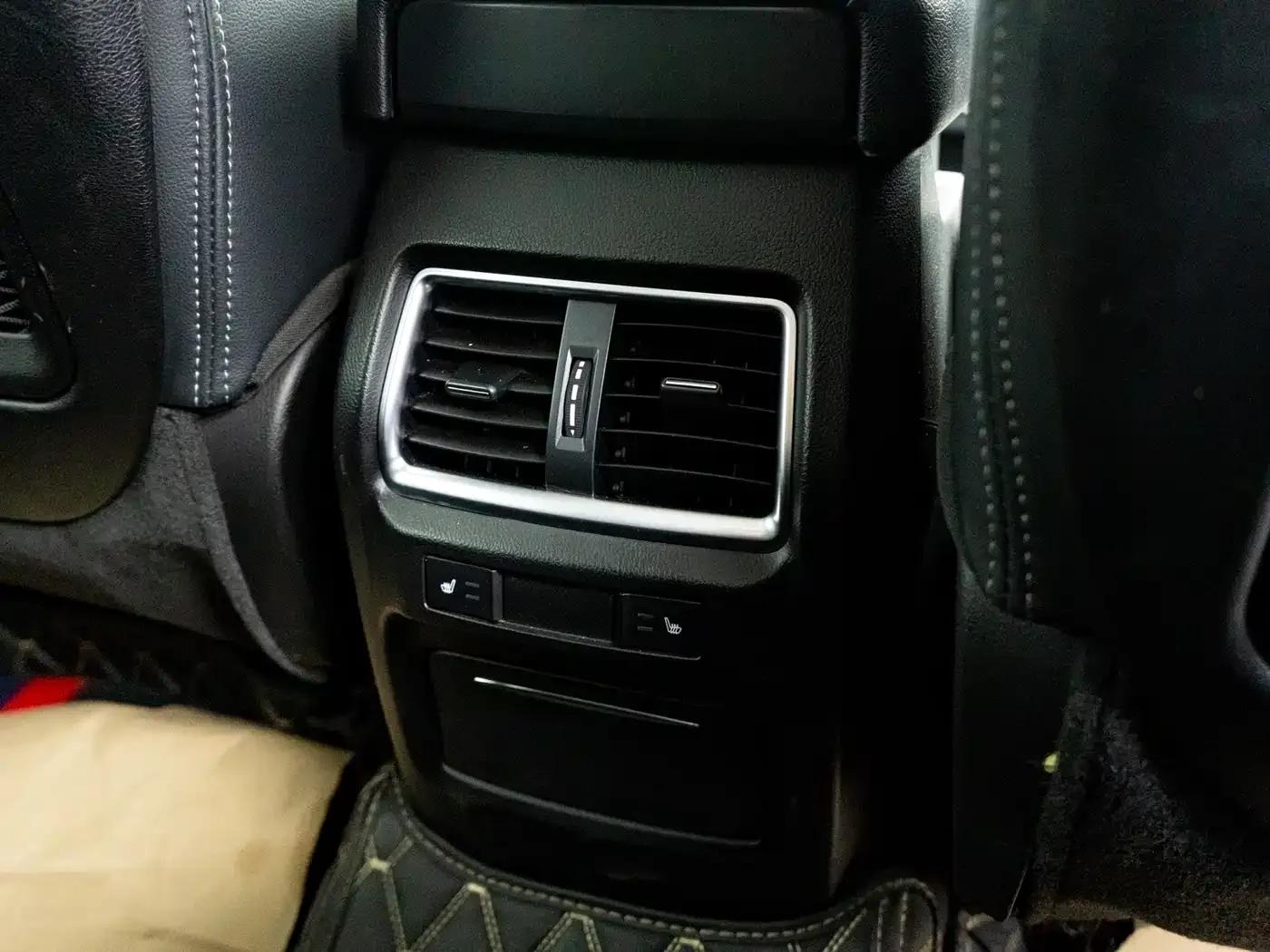 Beijing BJ80 2020 2.3T Automatic Premium Tribute Edition — миниатюра 14