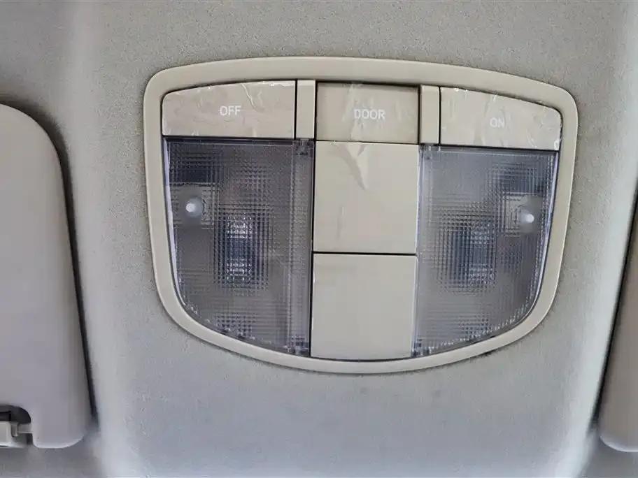 Beijing Automotive E-Series 2013 Sedan 1.5L Automatic Comfort Edition — миниатюра 23