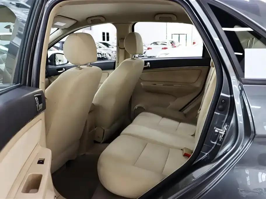 Beijing Automotive E-Series 2013 Sedan 1.5L Automatic Comfort Edition — миниатюра 5
