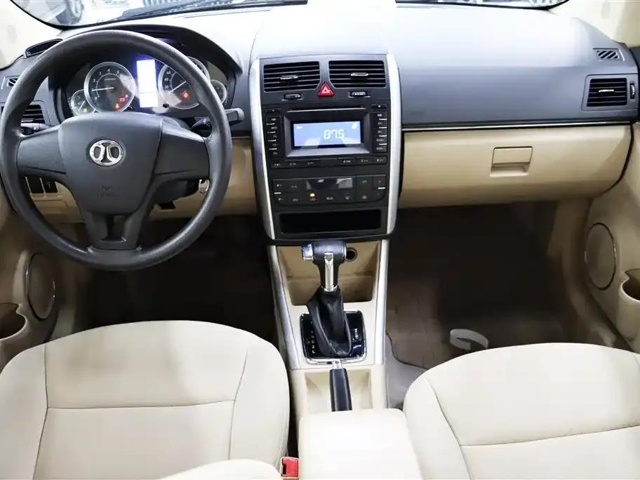 Beijing Automotive E-Series 2013 Sedan 1.5L Automatic Comfort Edition — миниатюра 6