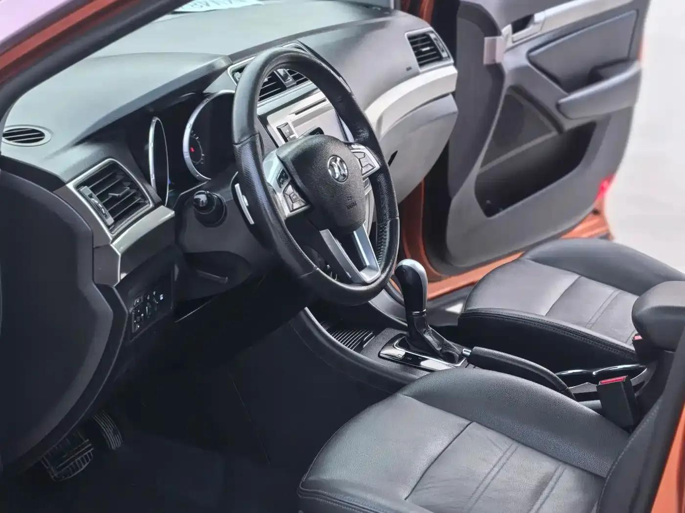 2015 Senova X65 2.0T Automatic Elite — миниатюра 11