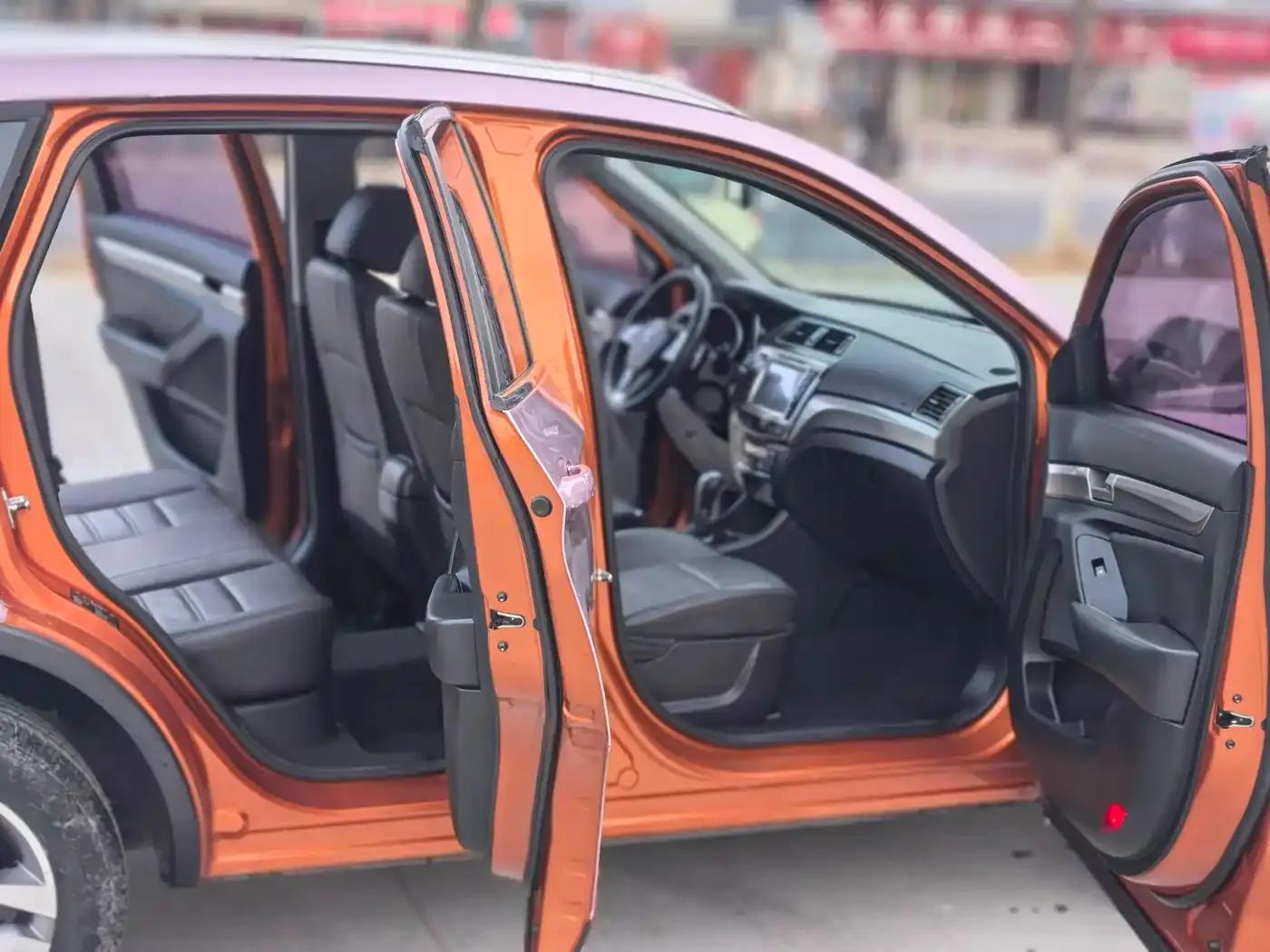 2015 Senova X65 2.0T Automatic Elite — миниатюра 16