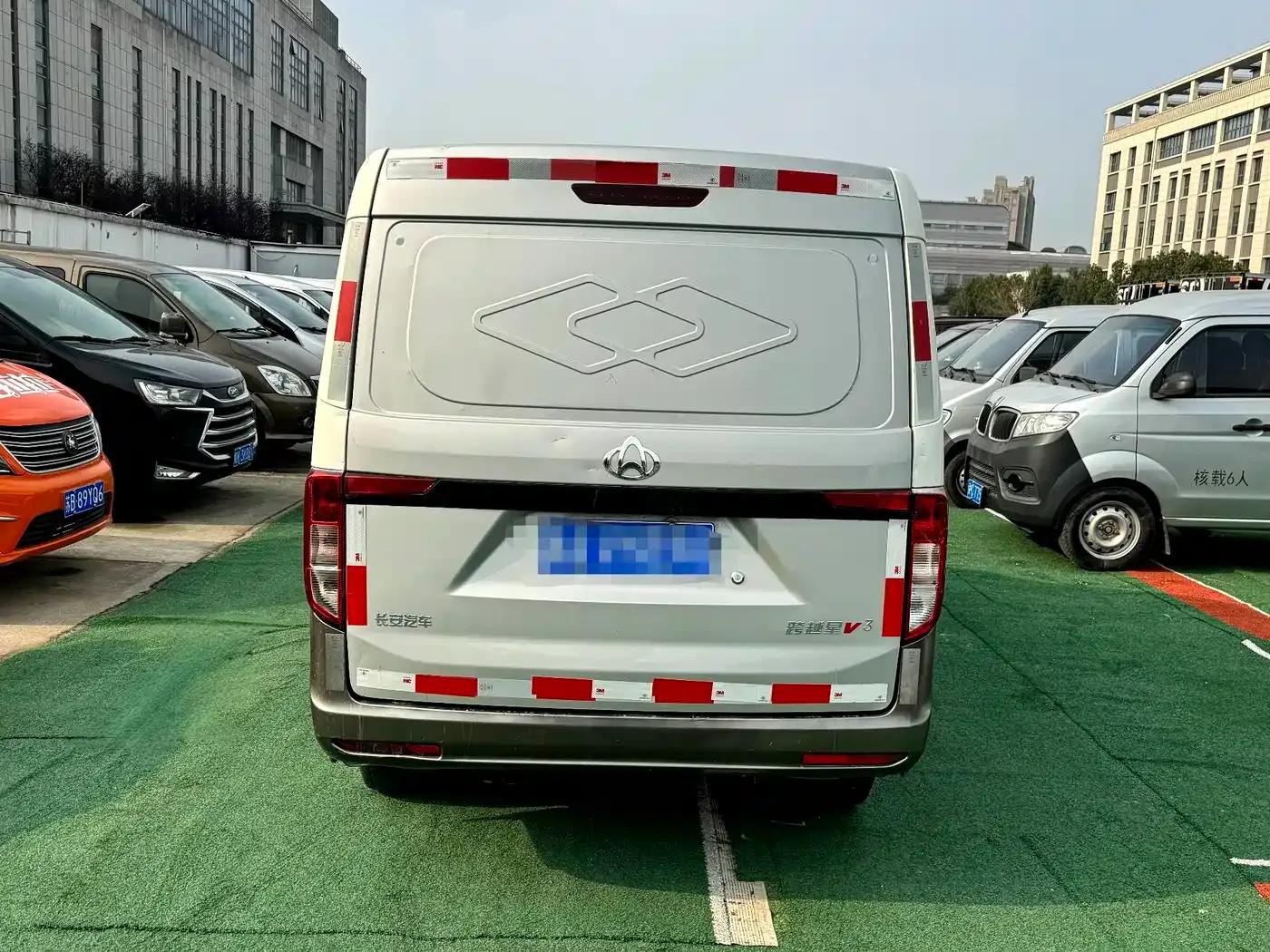 CrossStar V3 2022 1.5L Gasoline Luxury 2-Seater Van JL473QH — миниатюра 5