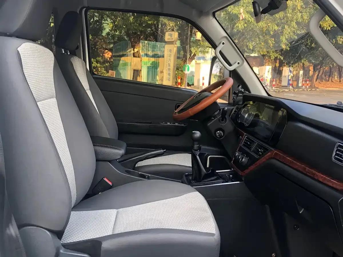 Crossover D5 2021 1.6L Standard Edition Single-row cargo box with dual rear wheels and a 3750mm cargo area (DAM16KL) — миниатюра 11