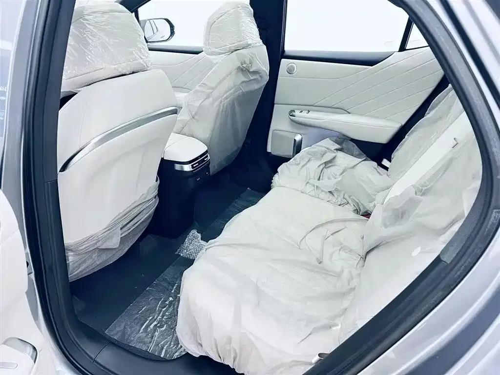 Changan Qiyuan E07 2025 Pure Electric Four-Wheel Drive 90kWh Grand Edition — миниатюра 18