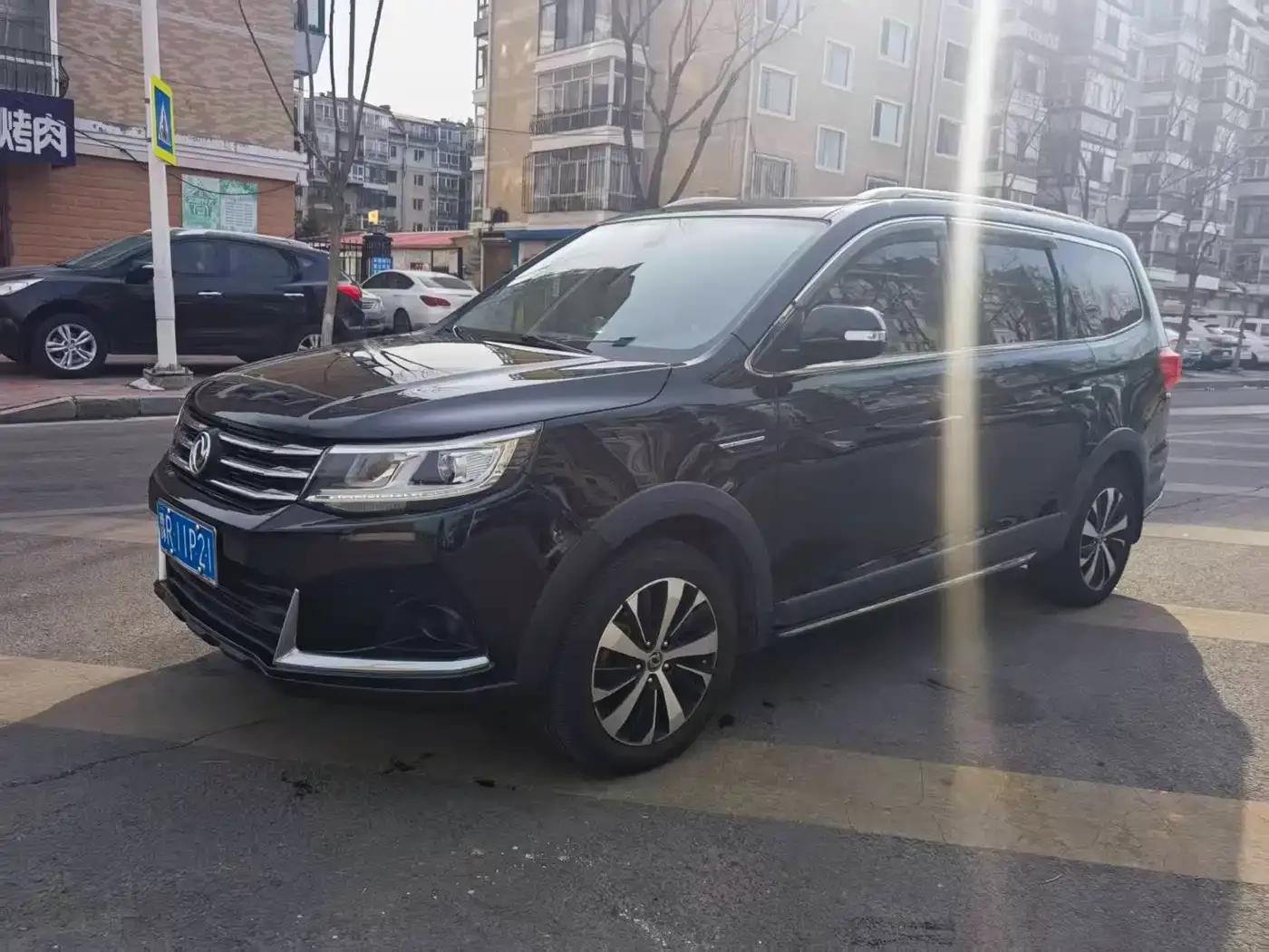 Jingyi X6 2017 Enjoy Series 1.5T CVT Luxury — миниатюра 1