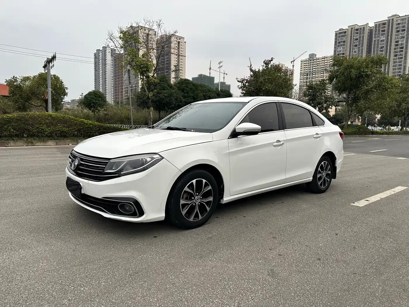 Jingyi S50 2017 1.6L CVT Luxury Edition — миниатюра 1