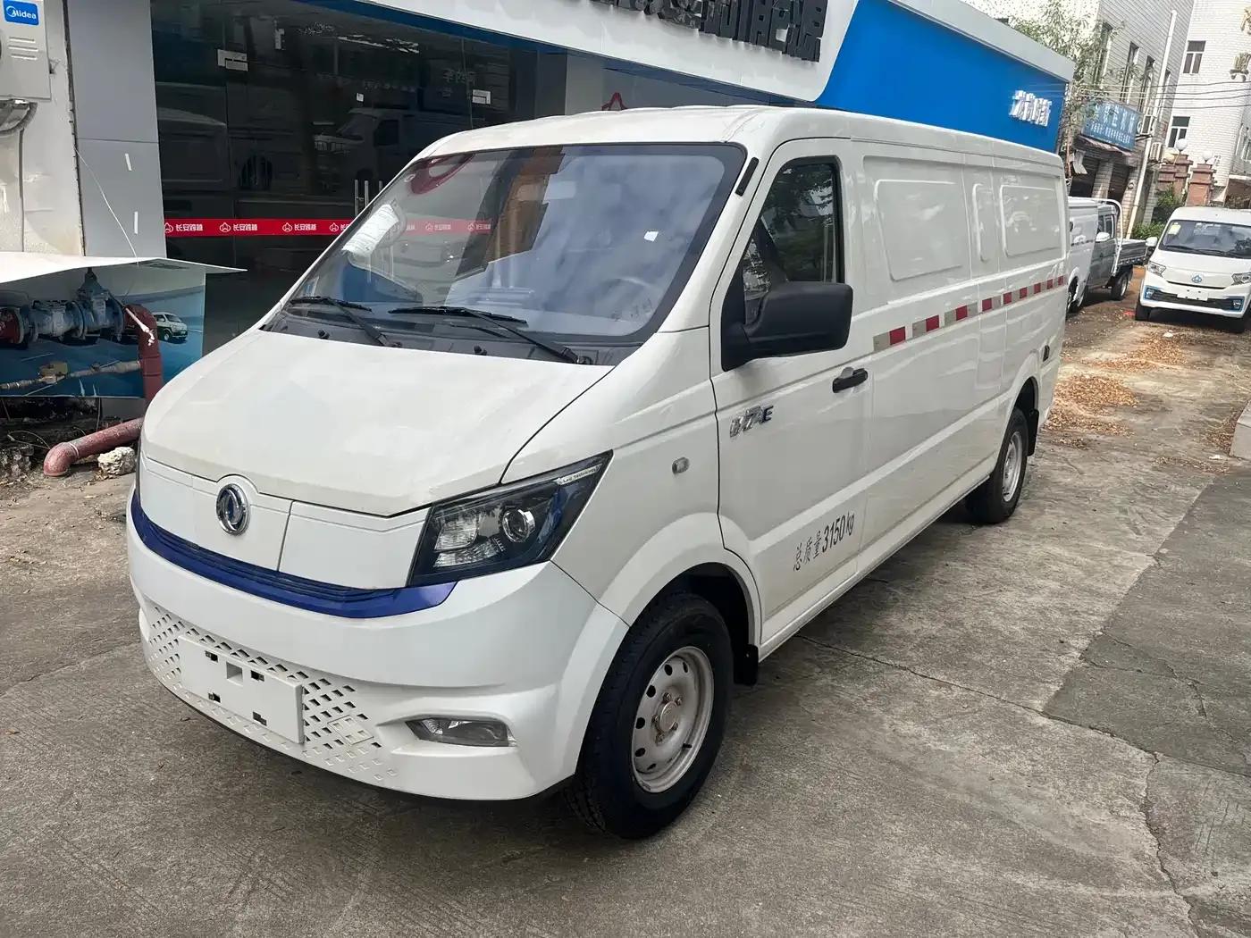 Yufeng EM27 2024 Model EM27L Henan Lithium-ion Battery 41.472kWh — миниатюра 2