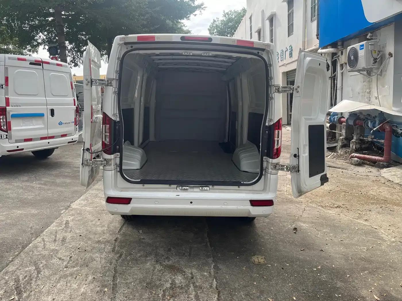 Yufeng EM27 2024 Model EM27L Henan Lithium-ion Battery 41.472kWh — миниатюра 6