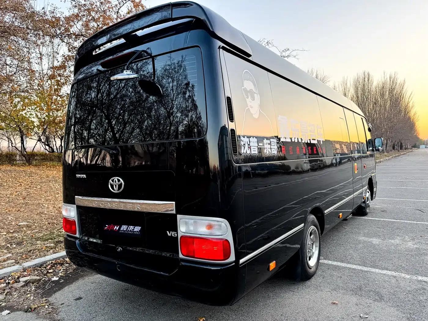 2023 Toyota Coaster 4.0L Manual — миниатюра 30