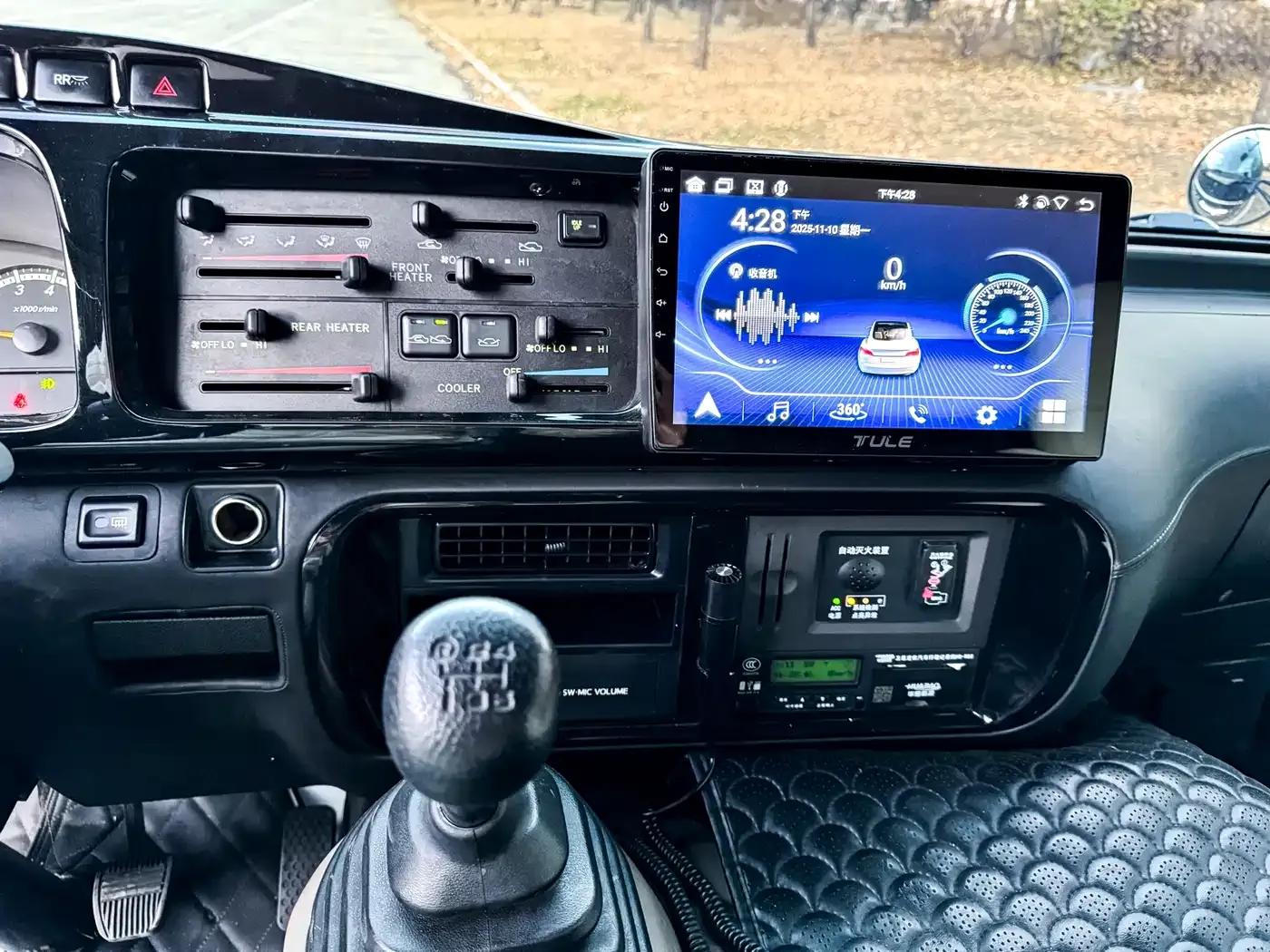 2023 Toyota Coaster 4.0L Manual — миниатюра 35