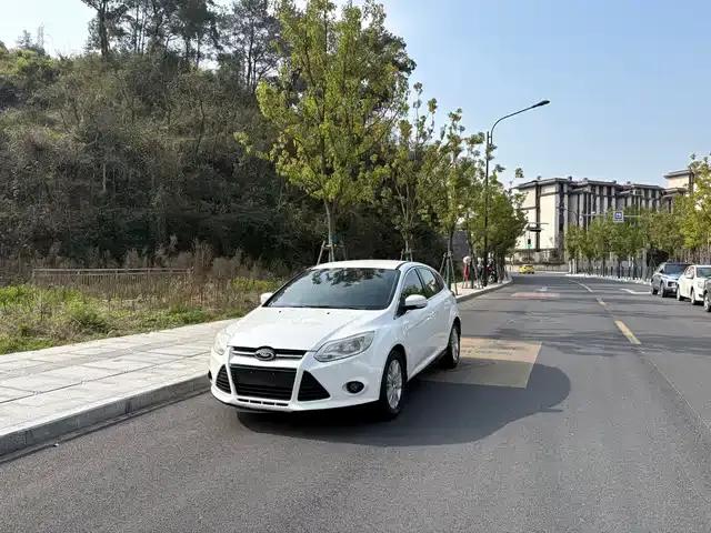 Ford Focus 2012 Hatchback 1.6L Manual Comfort