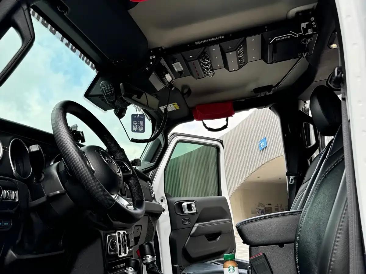 Jeep Wrangler New Energy 2021 Model 4-Door 2.0T 4xe Sahara — миниатюра 6