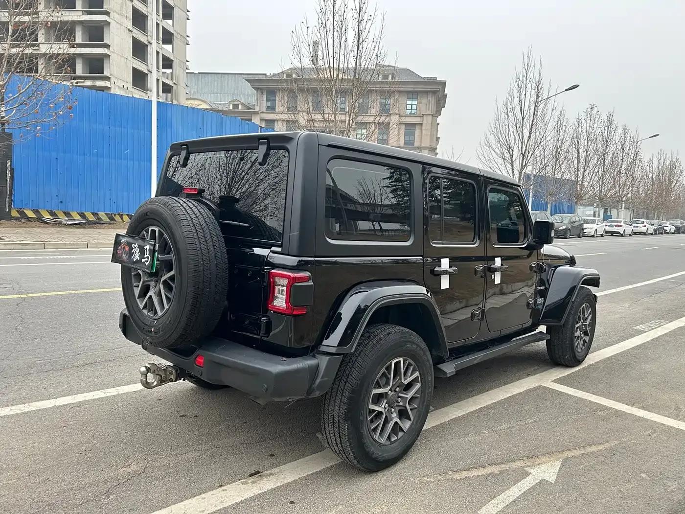 Jeep Wrangler New Energy 2021 Model 4-Door 2.0T 4xe Sahara — миниатюра 8