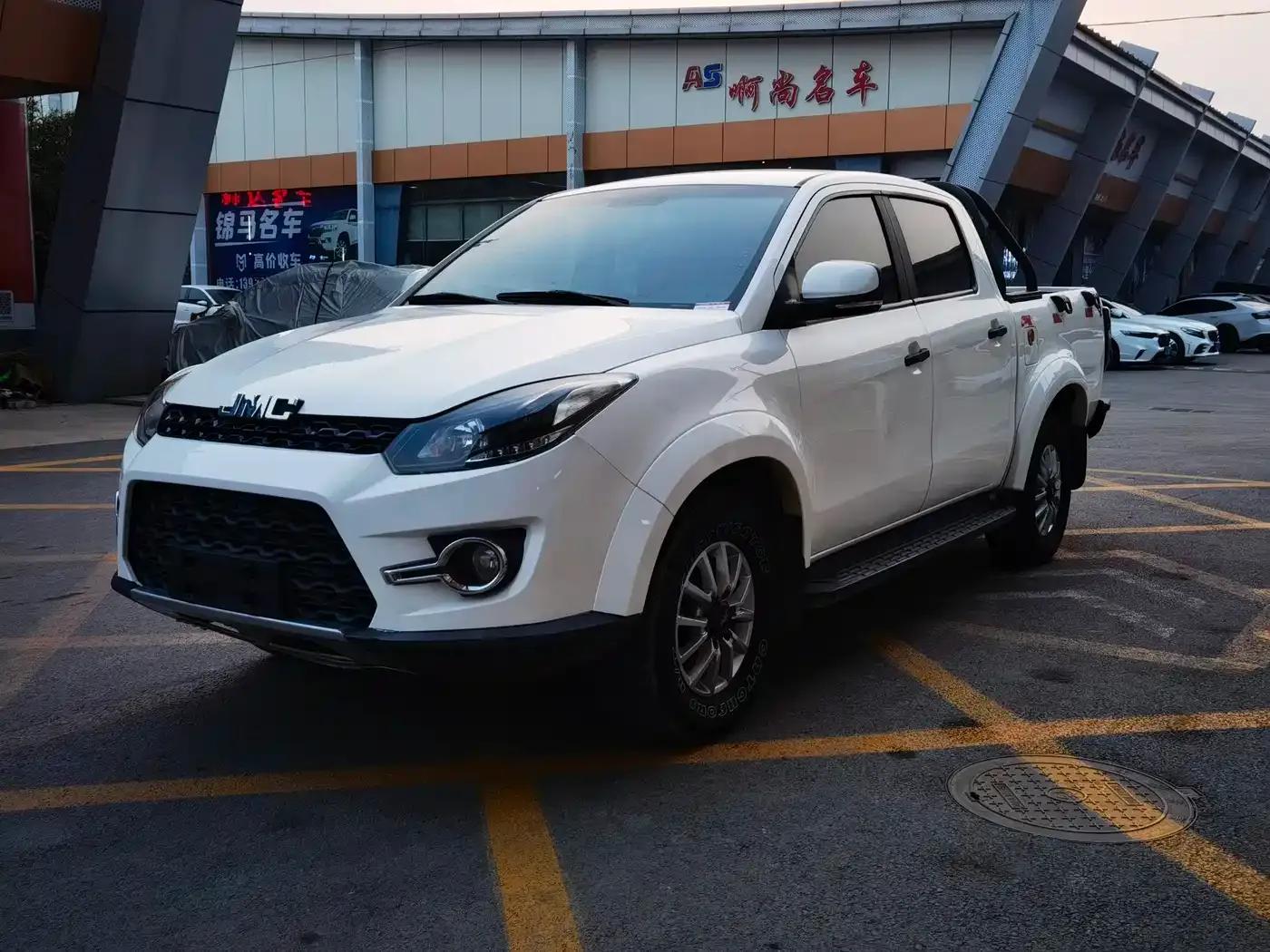 Yuhu 3 2018 2.5T Diesel 2WD Luxury Edition Standard Wheelbase — миниатюра 1