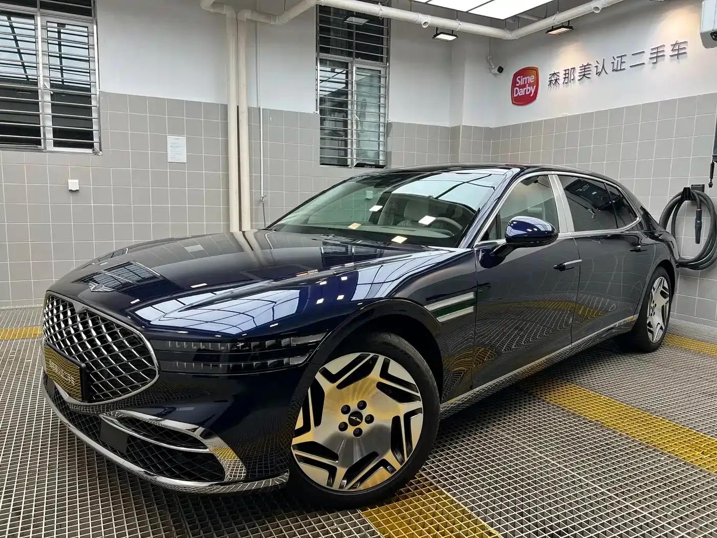 Genesis G90 2023 3.5T Executive Long Wheelbase — миниатюра 1