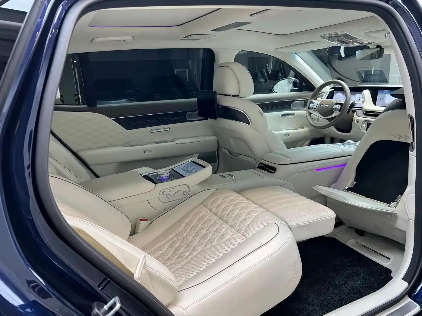 Genesis G90 2023 3.5T Executive Long Wheelbase — миниатюра 9