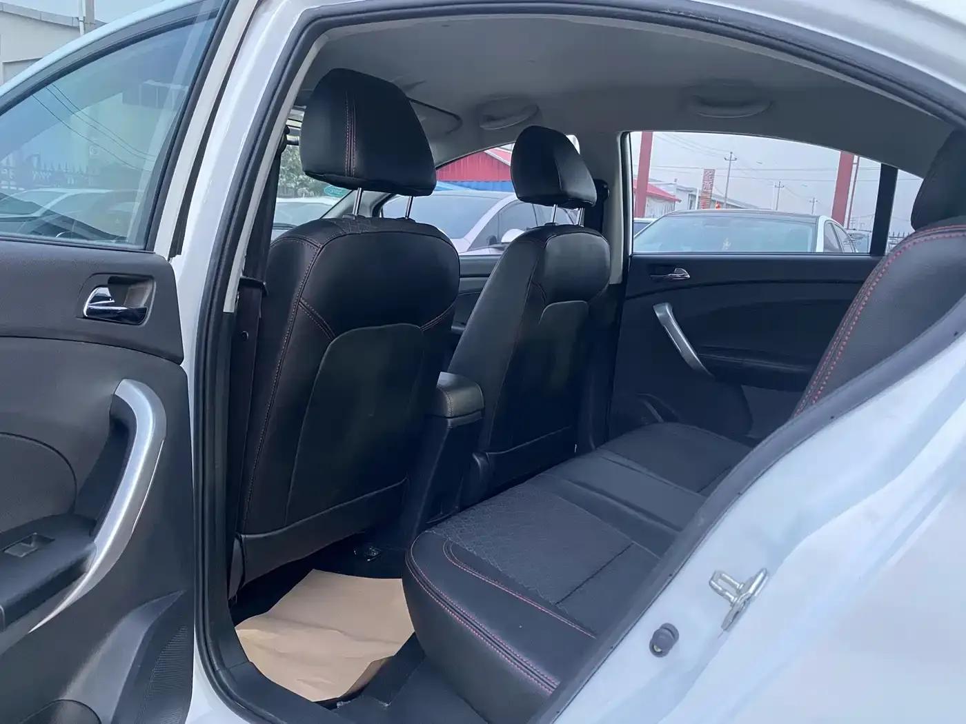 Kaiyi C3 2015 1.5L AMT Gold Edition — миниатюра 7