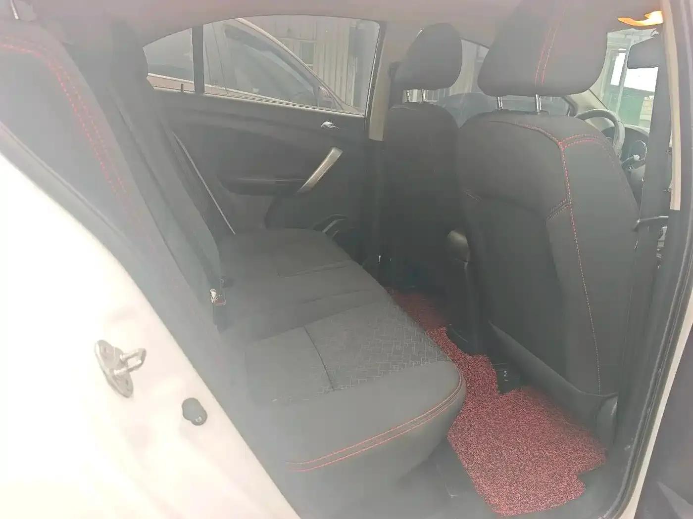 Kaiyi C3 2015 1.5L Manual Diamond Edition — миниатюра 4
