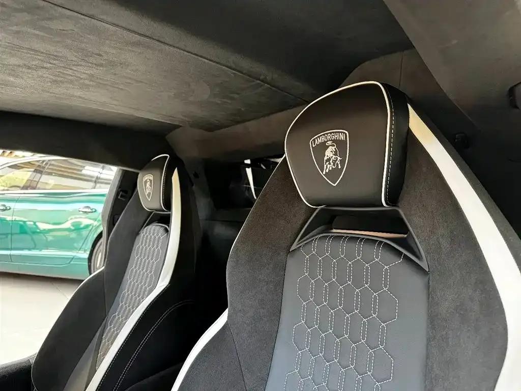 Revuelto 2023 6.5L PHEV Standard Edition — миниатюра 6