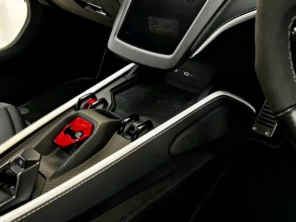 Revuelto 2023 6.5L PHEV Standard Edition — миниатюра 8