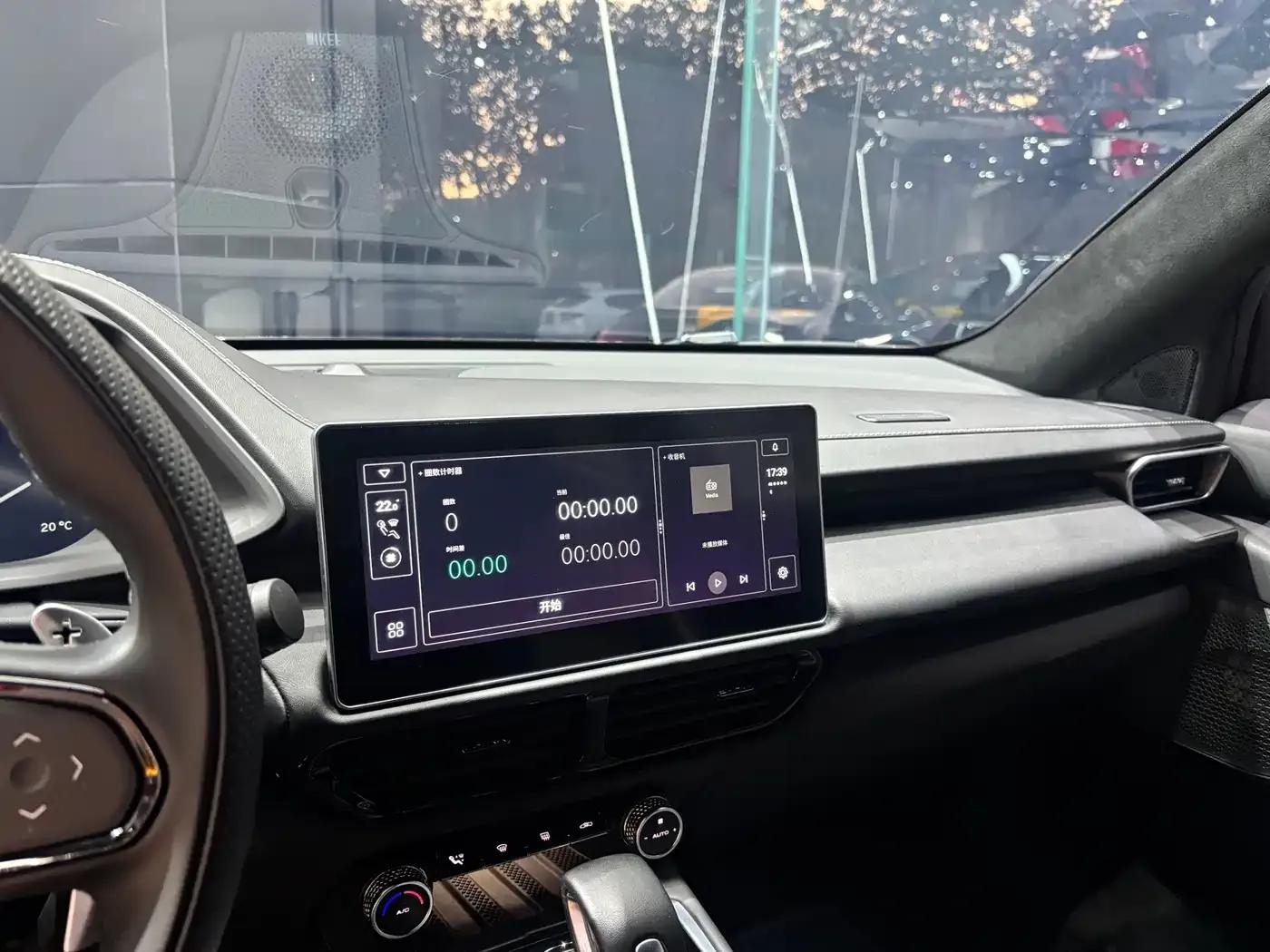 EMIRA 2021 2.0T DCT First Edition — миниатюра 5