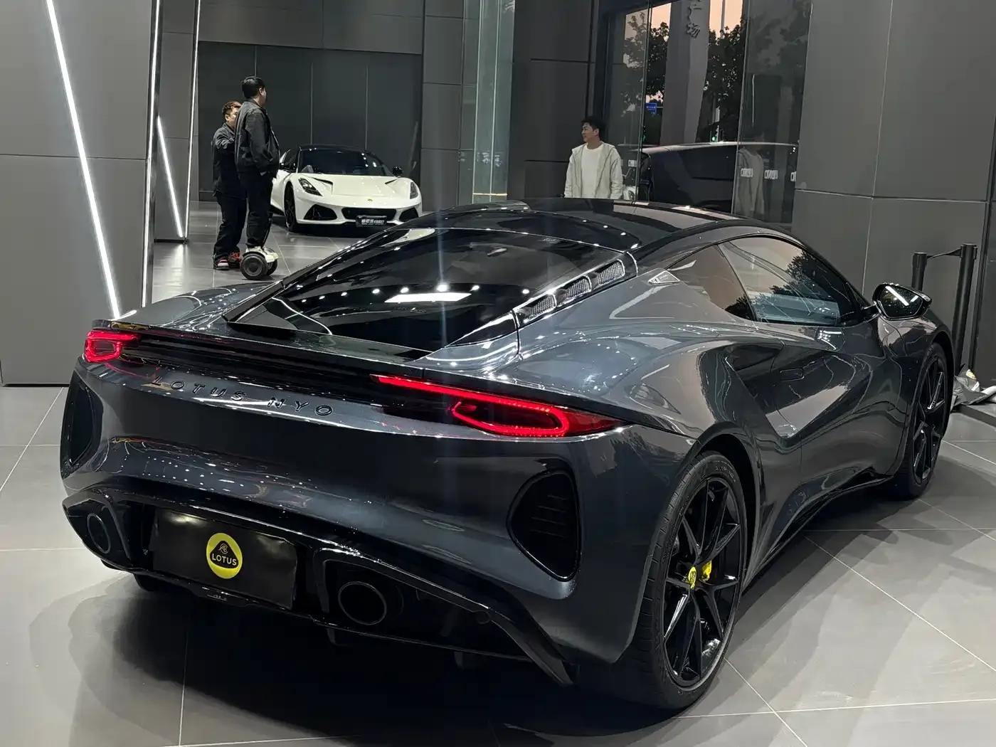 EMIRA 2021 2.0T DCT First Edition — миниатюра 6