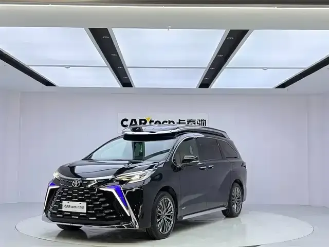 Lorinser Traveler 2026 High-Roof Touring Edition 2.5L High-Roof Touring Edition with Panoramic Sunroof