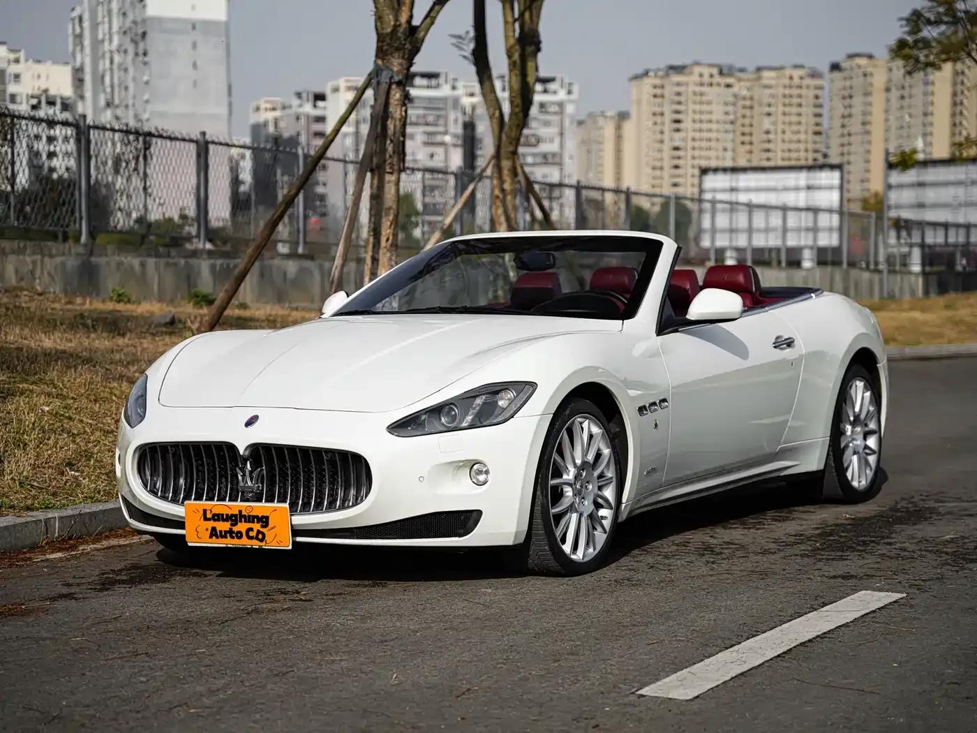 GranCabrio 2010 4.7L Automatic — миниатюра 1