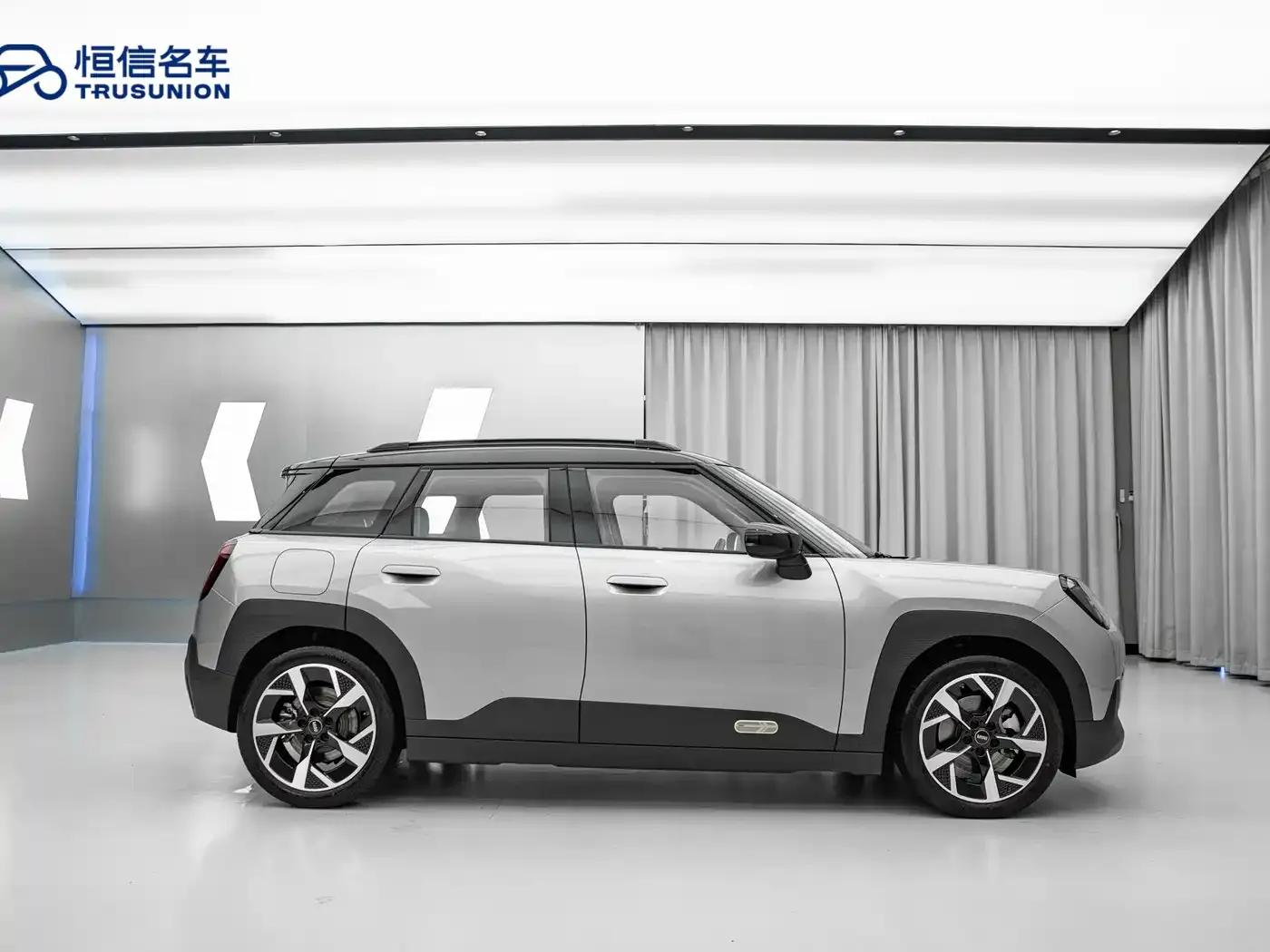 2024 Electric MINI Aceman E Classic — миниатюра 10