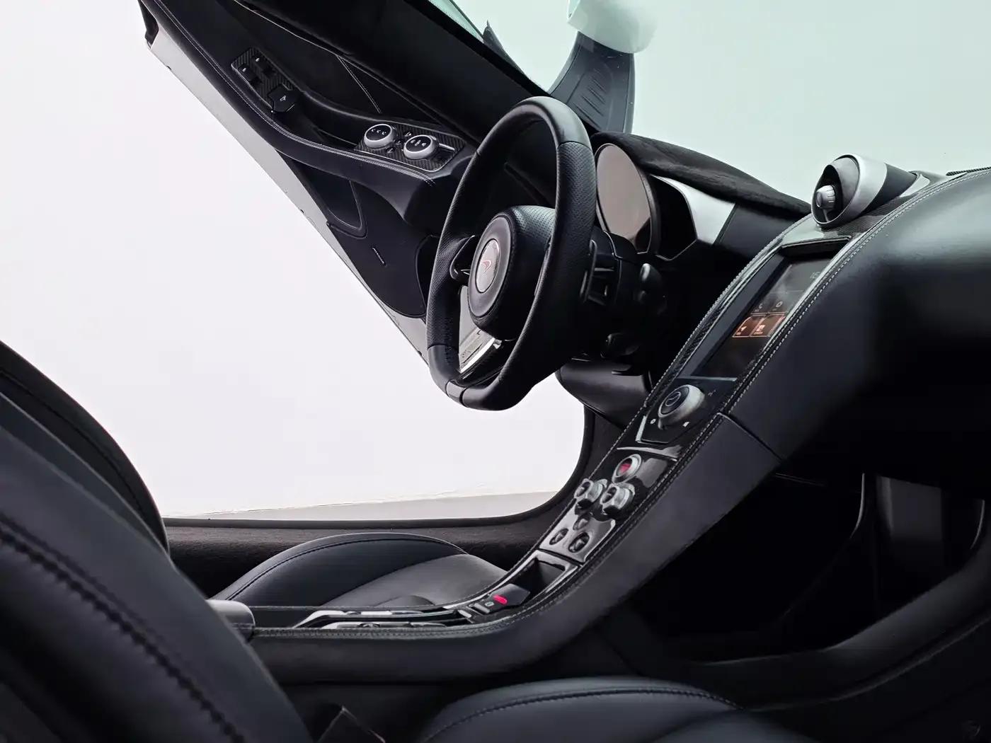 McLaren 12C 2013 3.8T SPIDER — миниатюра 20