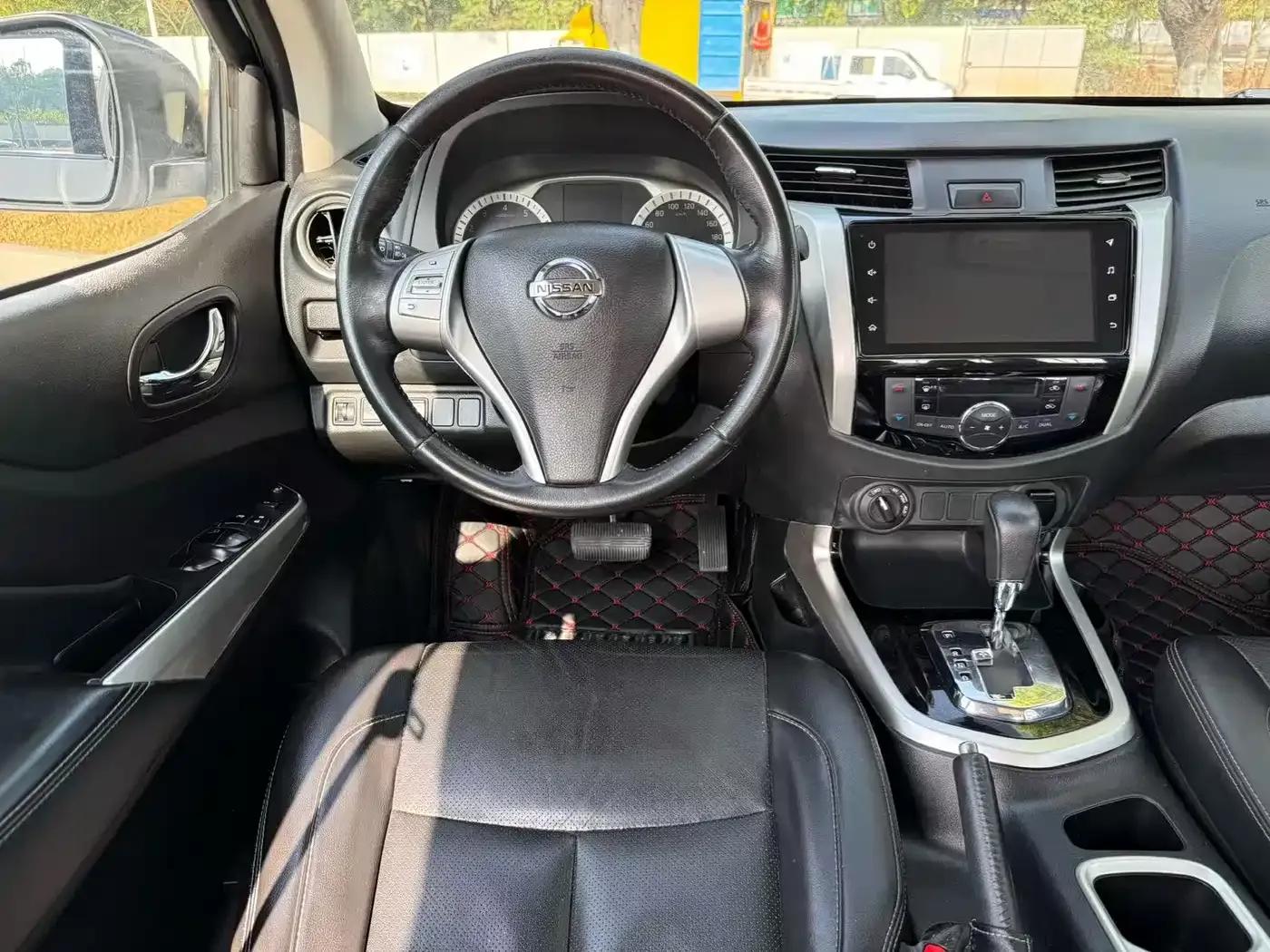 2021 Navara 2.5L Automatic 4WD Premium QR25 — миниатюра 16