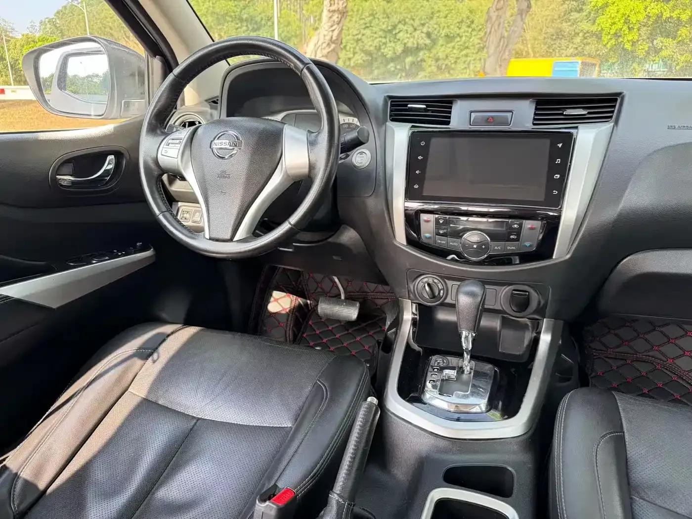 2021 Navara 2.5L Automatic 4WD Premium QR25 — миниатюра 18