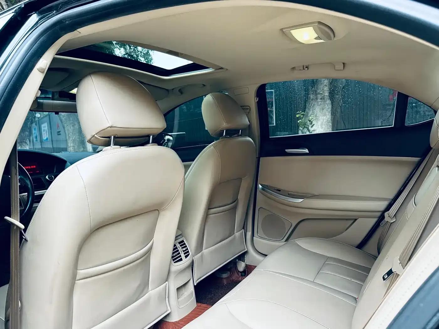 Roewe 550 2014 Model 550S 1.8L Automatic Smart Selection Edition — миниатюра 13