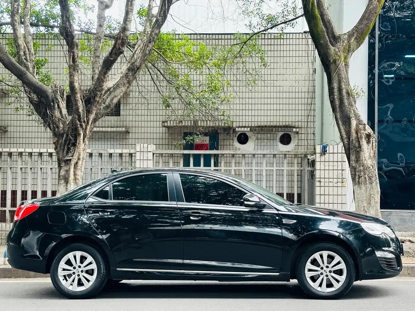 Roewe 550 2014 Model 550S 1.8L Automatic Smart Selection Edition — миниатюра 4