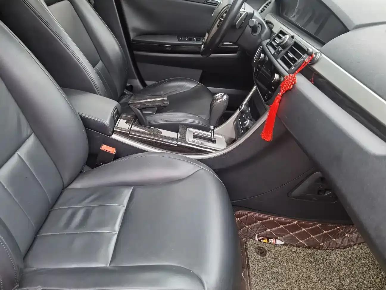 Roewe 550 2013 Model 550D 1.8T Automatic Premium Edition — миниатюра 17