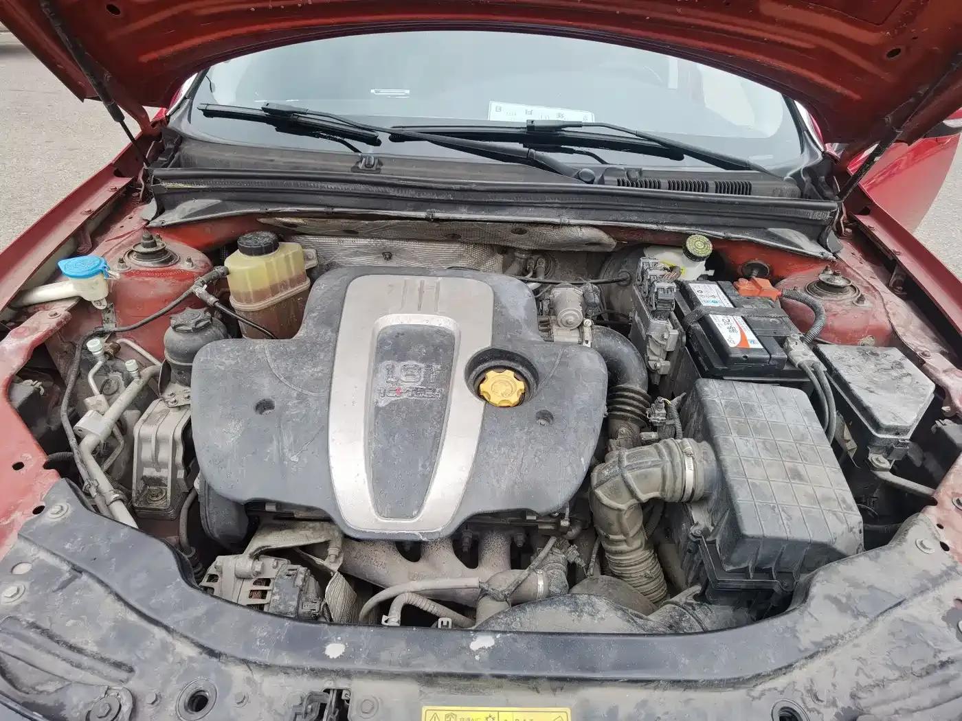 Roewe 550 2013 Model 550D 1.8T Automatic Premium Edition — миниатюра 19