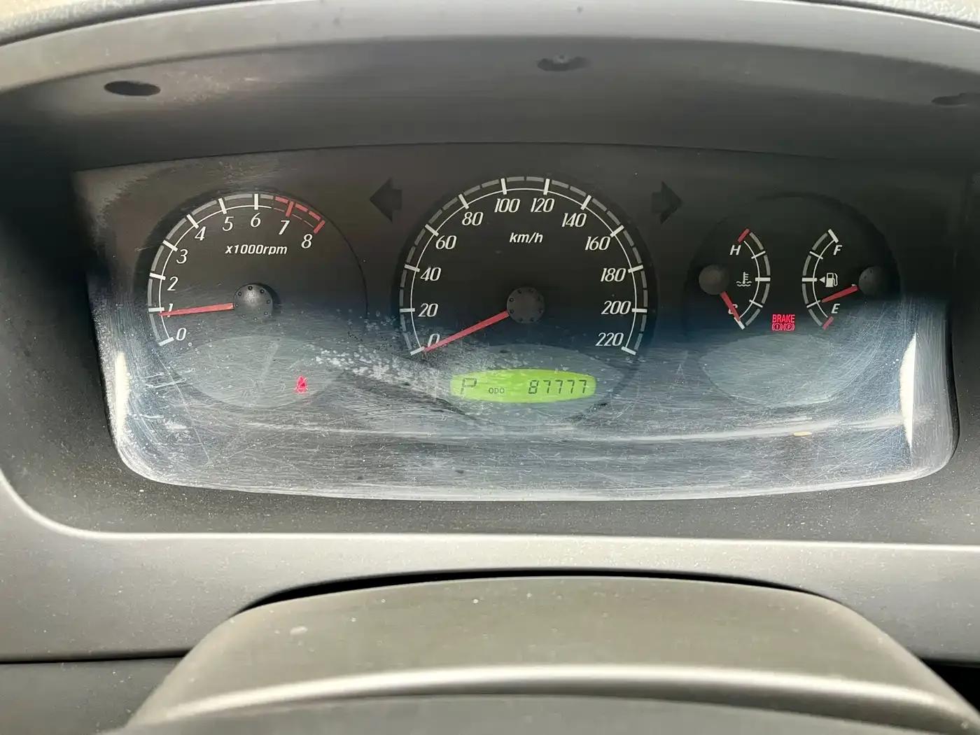 Roewe W5 2014 1.8T 2WD Automatic Shengyu Special Edition — миниатюра 8