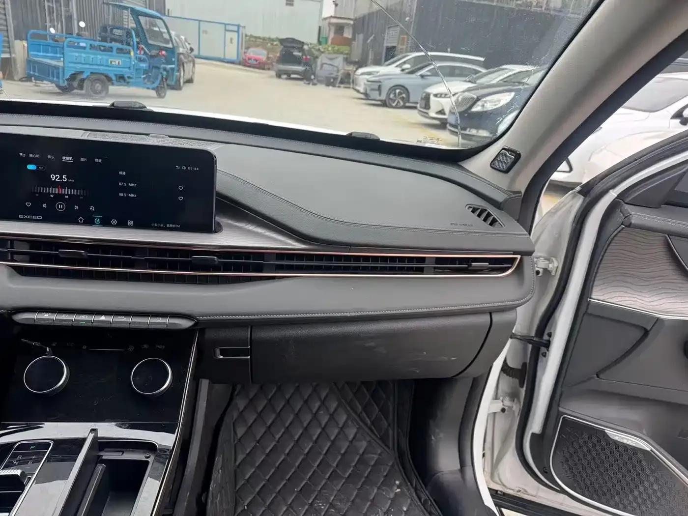Exeed C-DM 2022 1.5TCI-DHT 105KM Wind Chaser Edition — миниатюра 12