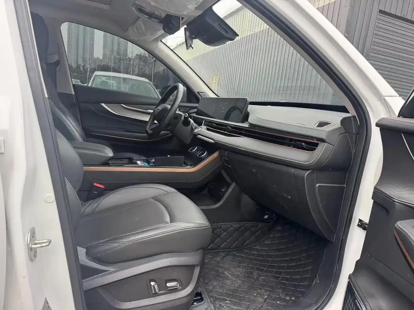 Exeed C-DM 2022 1.5TCI-DHT 105KM Wind Chaser Edition — миниатюра 16