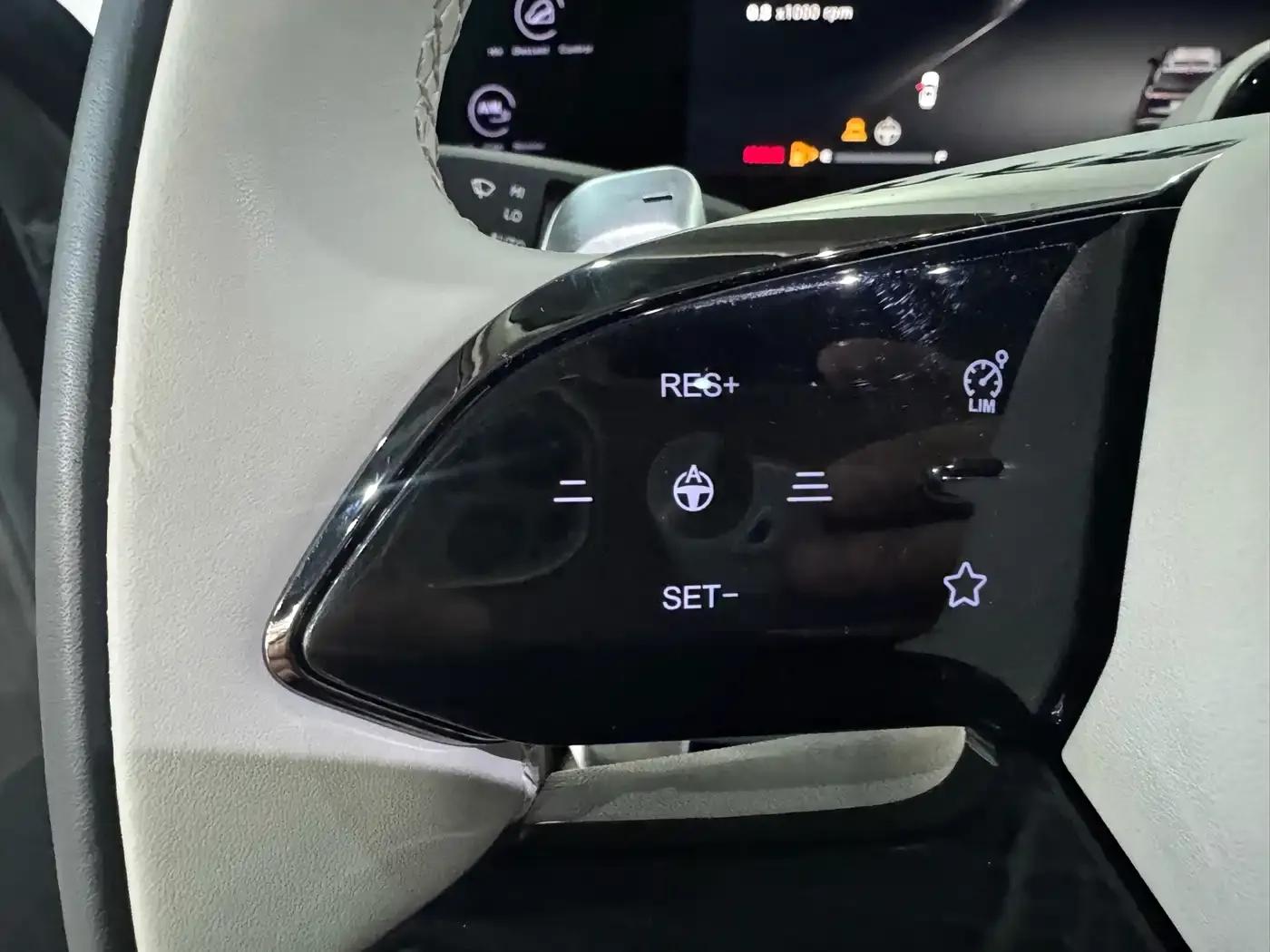Exeed Yaoguang 2023 400T 2WD Luxury Edition — миниатюра 16