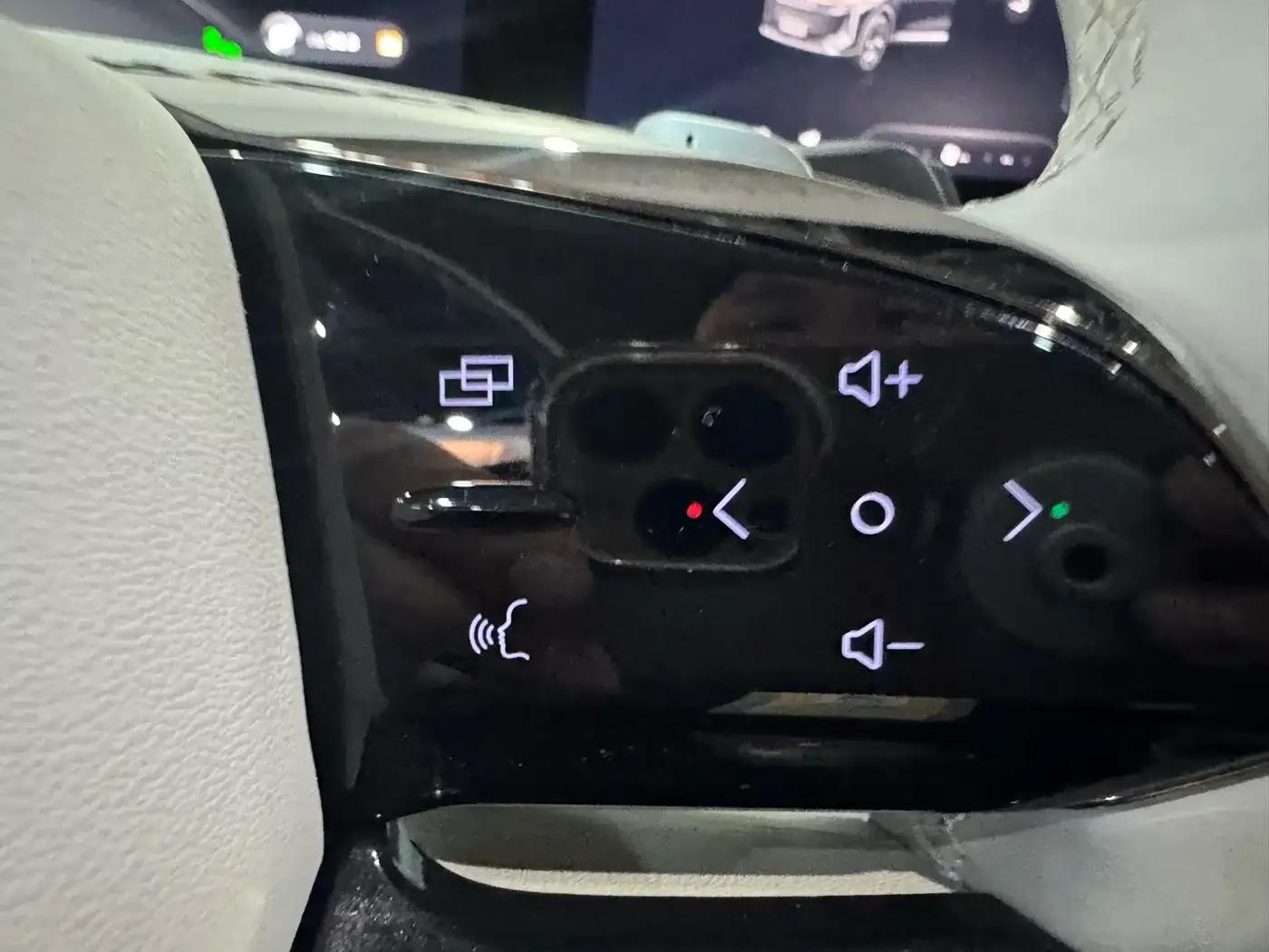 Exeed Yaoguang 2023 400T 2WD Luxury Edition — миниатюра 19