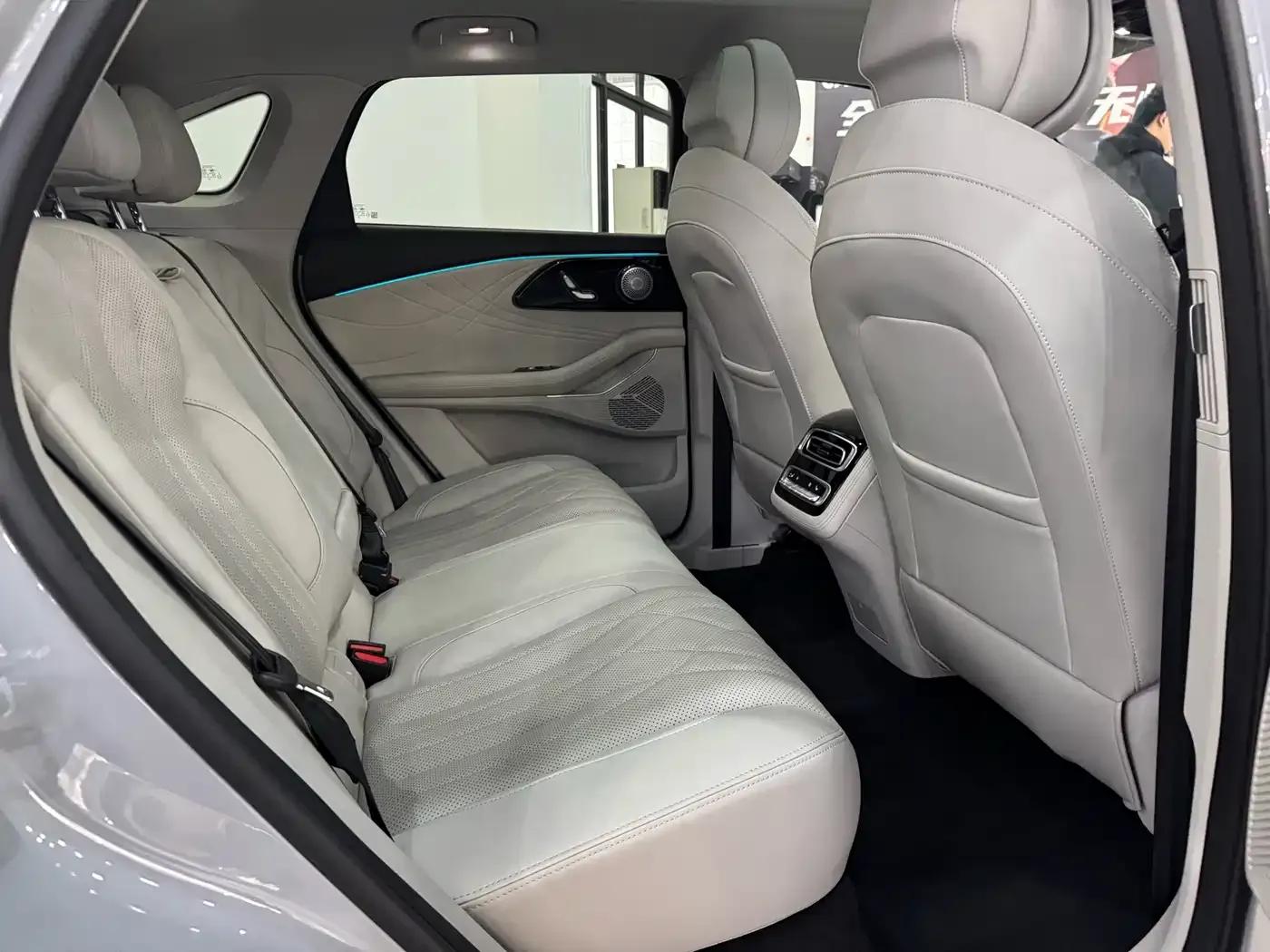 Exeed Yaoguang 2023 400T 2WD Luxury Edition — миниатюра 9