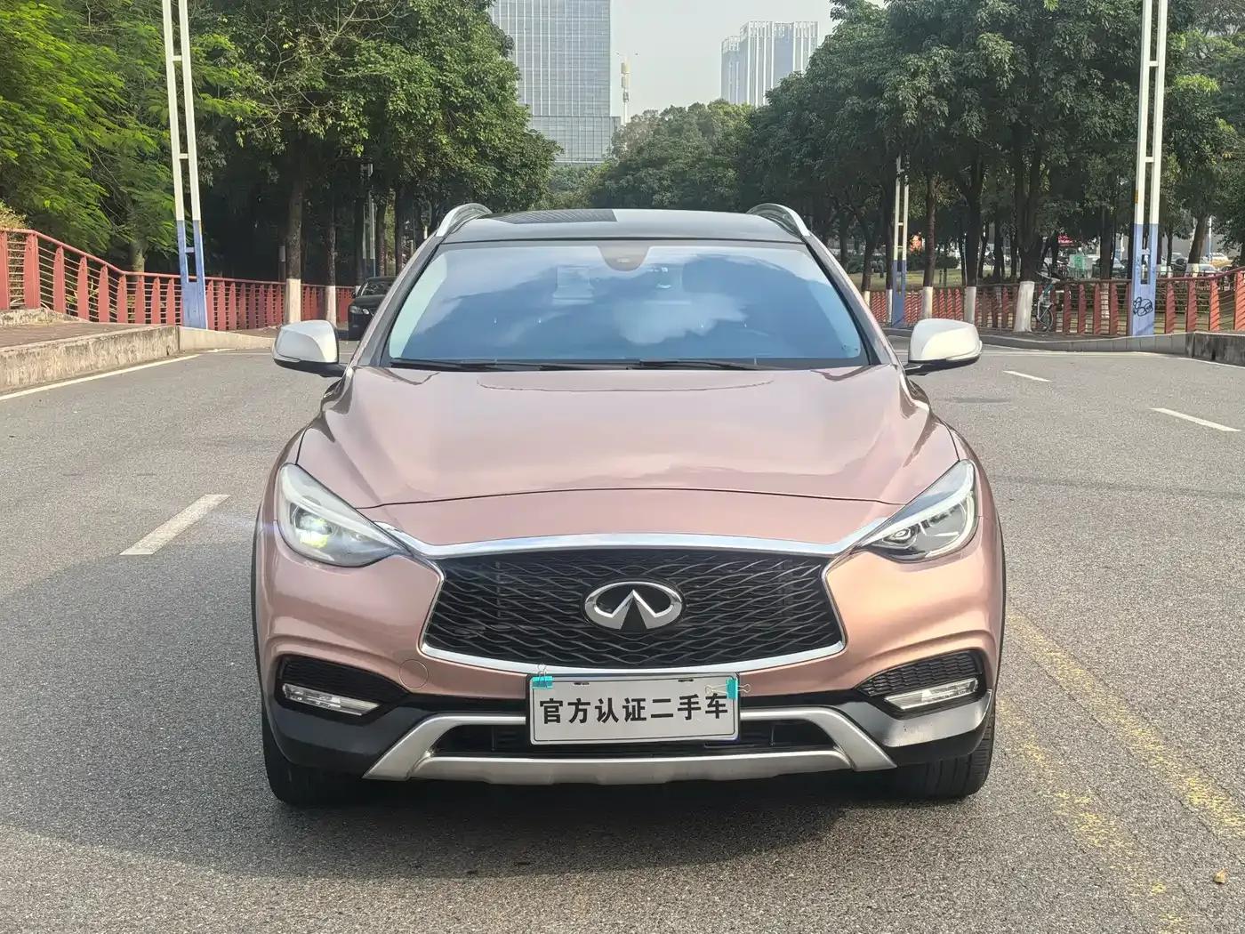 Infiniti QX30 2017 2.0T AWD Sport Edition — миниатюра 2