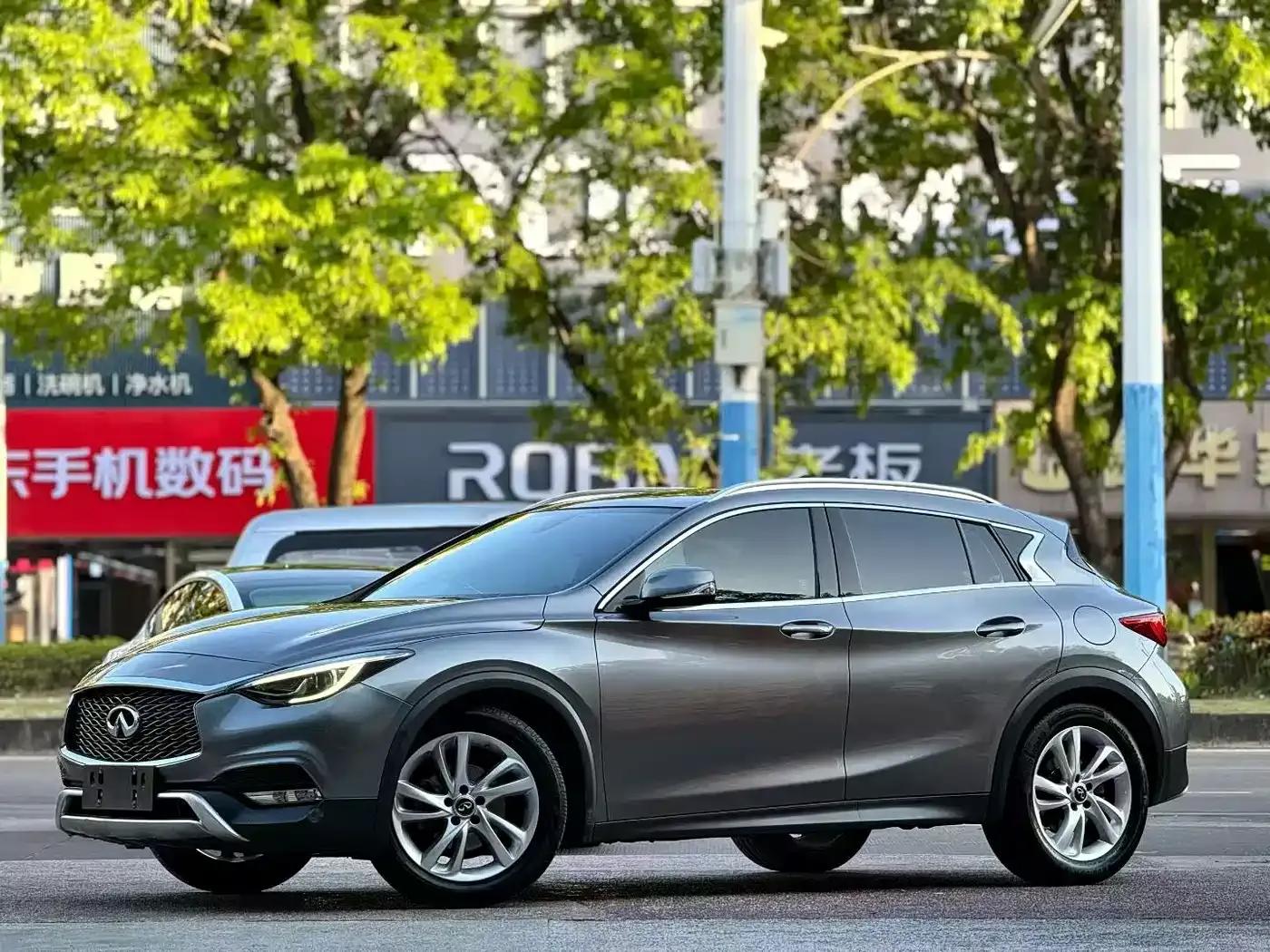 Infiniti QX30 2017 1.6T 2WD Sport Edition — миниатюра 1